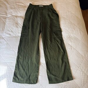 Reformation Olive Green Wide-Leg Cargo Pants size 0P